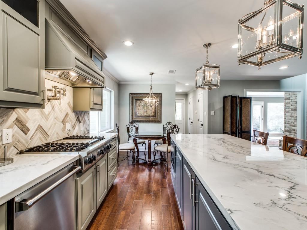 211 2 Briarpark Drive, Houston, Texas 77042, 4 Bedrooms Bedrooms, 9 Rooms Rooms,3 BathroomsBathrooms,Single-family,For Sale,Briarpark,83463404