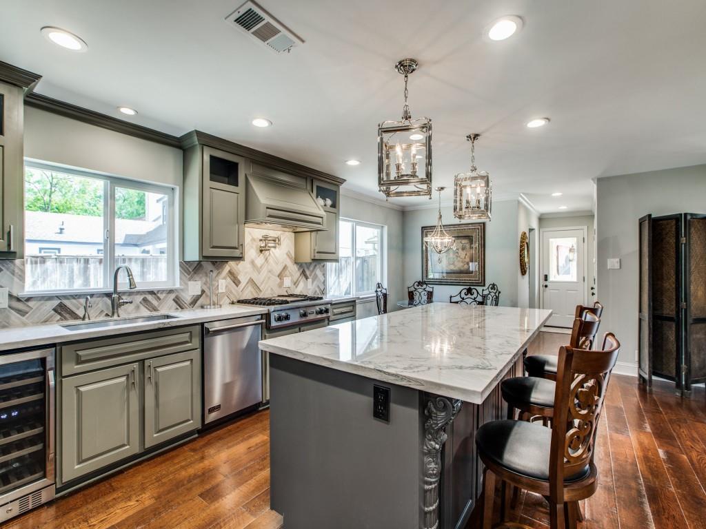211 2 Briarpark Drive, Houston, Texas 77042, 4 Bedrooms Bedrooms, 9 Rooms Rooms,3 BathroomsBathrooms,Single-family,For Sale,Briarpark,83463404