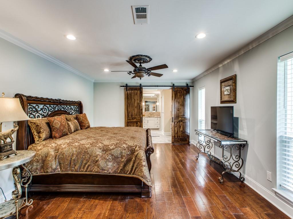 211 2 Briarpark Drive, Houston, Texas 77042, 4 Bedrooms Bedrooms, 9 Rooms Rooms,3 BathroomsBathrooms,Single-family,For Sale,Briarpark,83463404