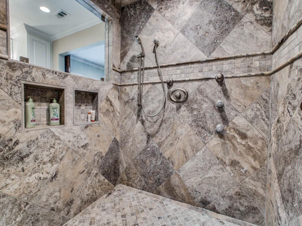 211 2 Briarpark Drive, Houston, Texas 77042, 4 Bedrooms Bedrooms, 9 Rooms Rooms,3 BathroomsBathrooms,Single-family,For Sale,Briarpark,83463404