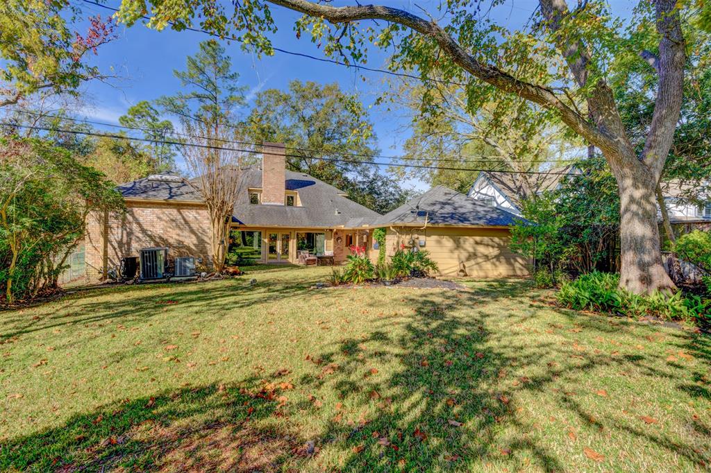 211 2 Briarpark Drive, Houston, Texas 77042, 4 Bedrooms Bedrooms, 9 Rooms Rooms,3 BathroomsBathrooms,Single-family,For Sale,Briarpark,83463404