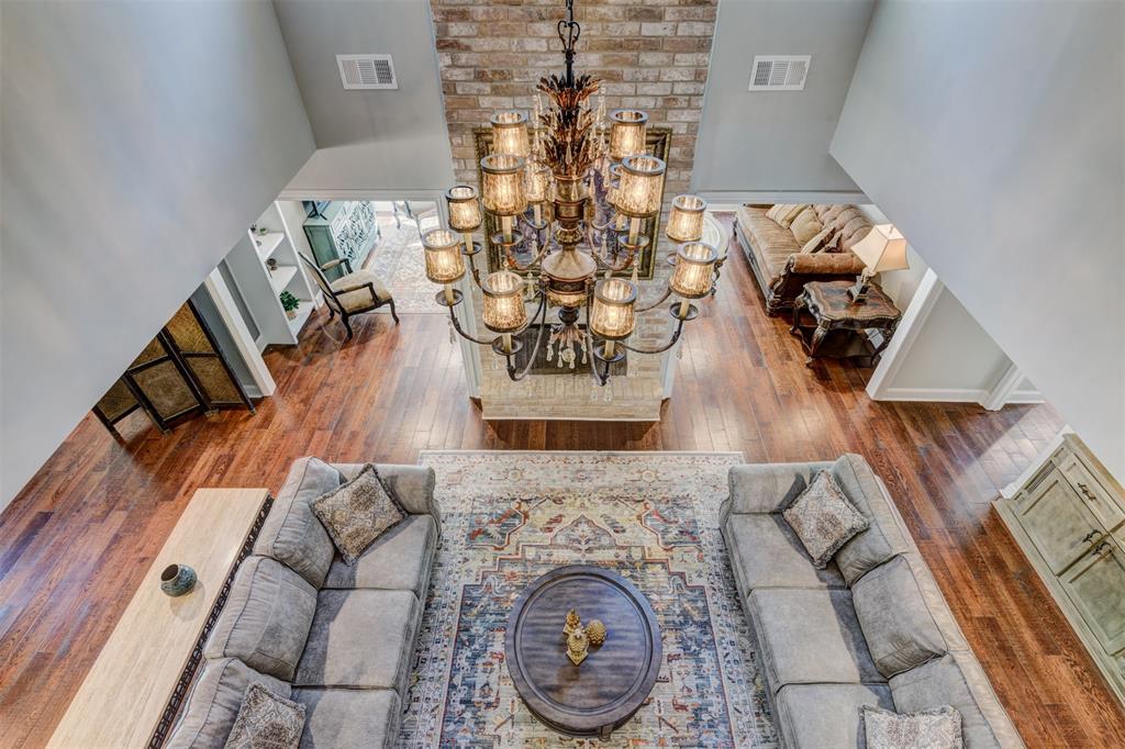 211 2 Briarpark Drive, Houston, Texas 77042, 4 Bedrooms Bedrooms, 9 Rooms Rooms,3 BathroomsBathrooms,Single-family,For Sale,Briarpark,83463404