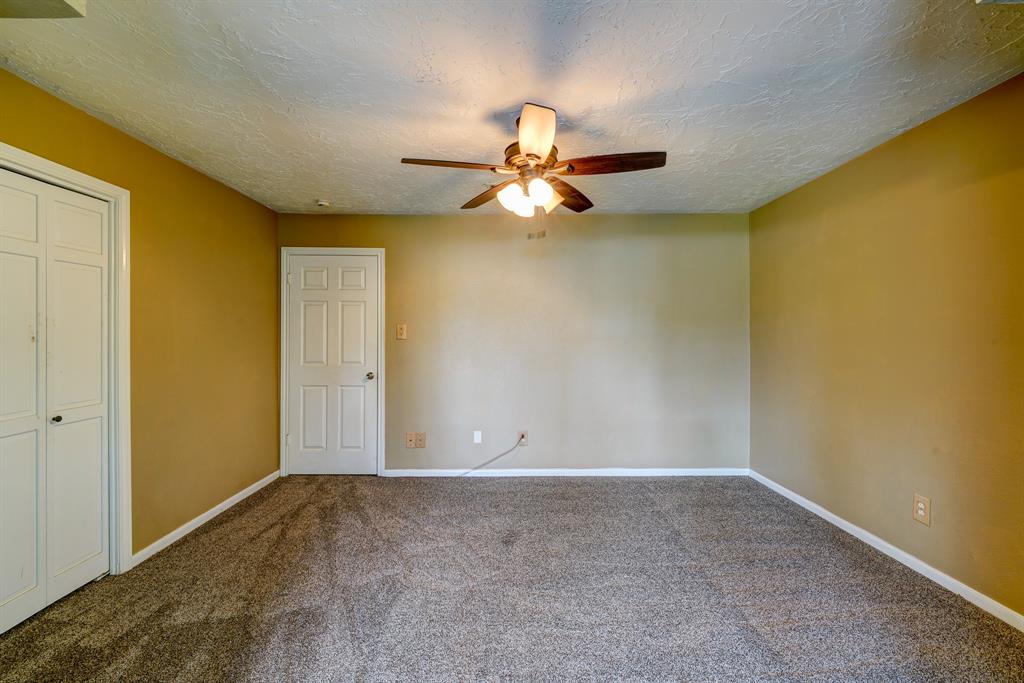 419 2 Kelly Road, Magnolia, Texas 77354, 5 Bedrooms Bedrooms, 9 Rooms Rooms,3 BathroomsBathrooms,Single-family,For Sale,Kelly,67590199