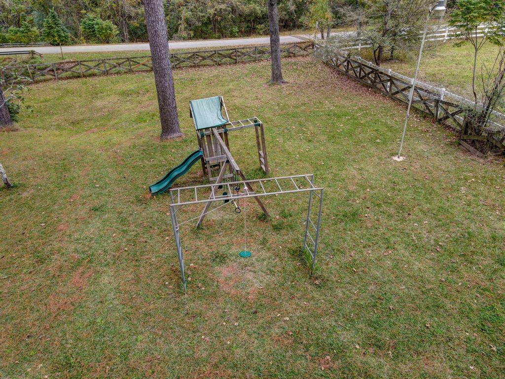 419 2 Kelly Road, Magnolia, Texas 77354, 5 Bedrooms Bedrooms, 9 Rooms Rooms,3 BathroomsBathrooms,Single-family,For Sale,Kelly,67590199