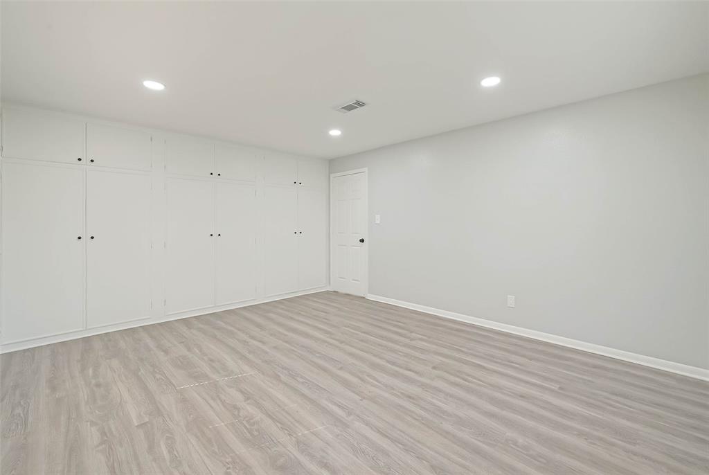 7580 1 Haywood Drive, Houston, Texas 77061, 3 Bedrooms Bedrooms, 9 Rooms Rooms,2 BathroomsBathrooms,Single-family,For Sale,Haywood,65871208