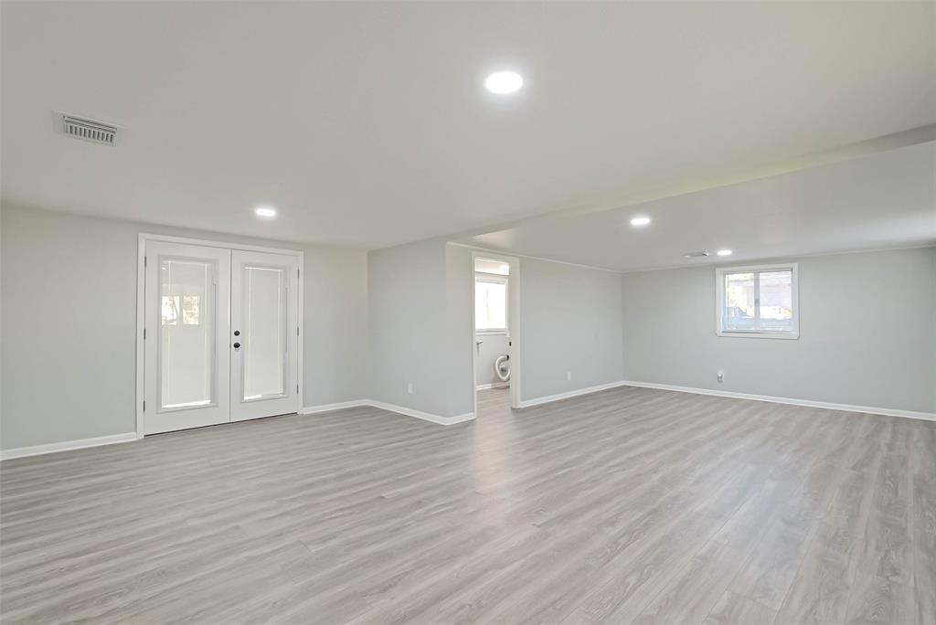 7580 1 Haywood Drive, Houston, Texas 77061, 3 Bedrooms Bedrooms, 9 Rooms Rooms,2 BathroomsBathrooms,Single-family,For Sale,Haywood,65871208