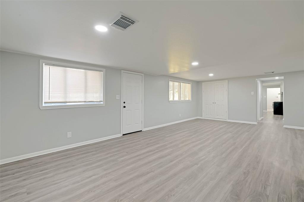 7580 1 Haywood Drive, Houston, Texas 77061, 3 Bedrooms Bedrooms, 9 Rooms Rooms,2 BathroomsBathrooms,Single-family,For Sale,Haywood,65871208