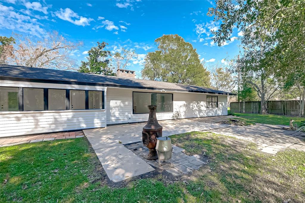 7580 1 Haywood Drive, Houston, Texas 77061, 3 Bedrooms Bedrooms, 9 Rooms Rooms,2 BathroomsBathrooms,Single-family,For Sale,Haywood,65871208