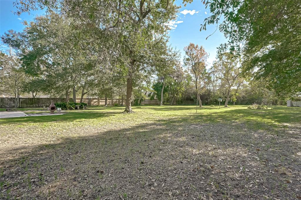 7580 1 Haywood Drive, Houston, Texas 77061, 3 Bedrooms Bedrooms, 9 Rooms Rooms,2 BathroomsBathrooms,Single-family,For Sale,Haywood,65871208