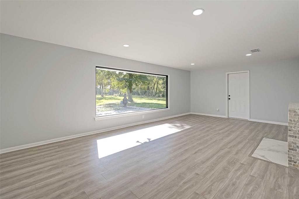 7580 1 Haywood Drive, Houston, Texas 77061, 3 Bedrooms Bedrooms, 9 Rooms Rooms,2 BathroomsBathrooms,Single-family,For Sale,Haywood,65871208