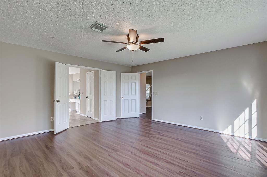 9211 2 Havencrest Drive, Houston, Texas 77083, 4 Bedrooms Bedrooms, 10 Rooms Rooms,2 BathroomsBathrooms,Single-family,For Sale,Havencrest,74057755