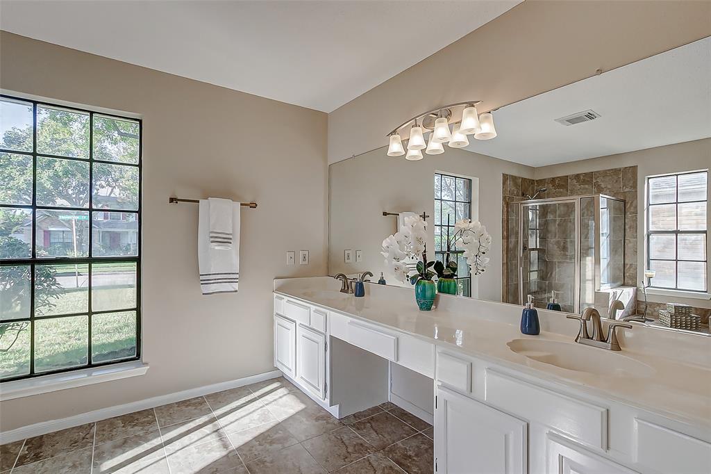 9211 2 Havencrest Drive, Houston, Texas 77083, 4 Bedrooms Bedrooms, 10 Rooms Rooms,2 BathroomsBathrooms,Single-family,For Sale,Havencrest,74057755