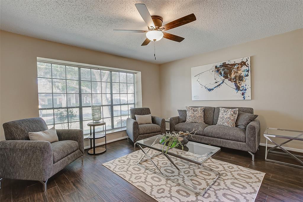 9211 2 Havencrest Drive, Houston, Texas 77083, 4 Bedrooms Bedrooms, 10 Rooms Rooms,2 BathroomsBathrooms,Single-family,For Sale,Havencrest,74057755