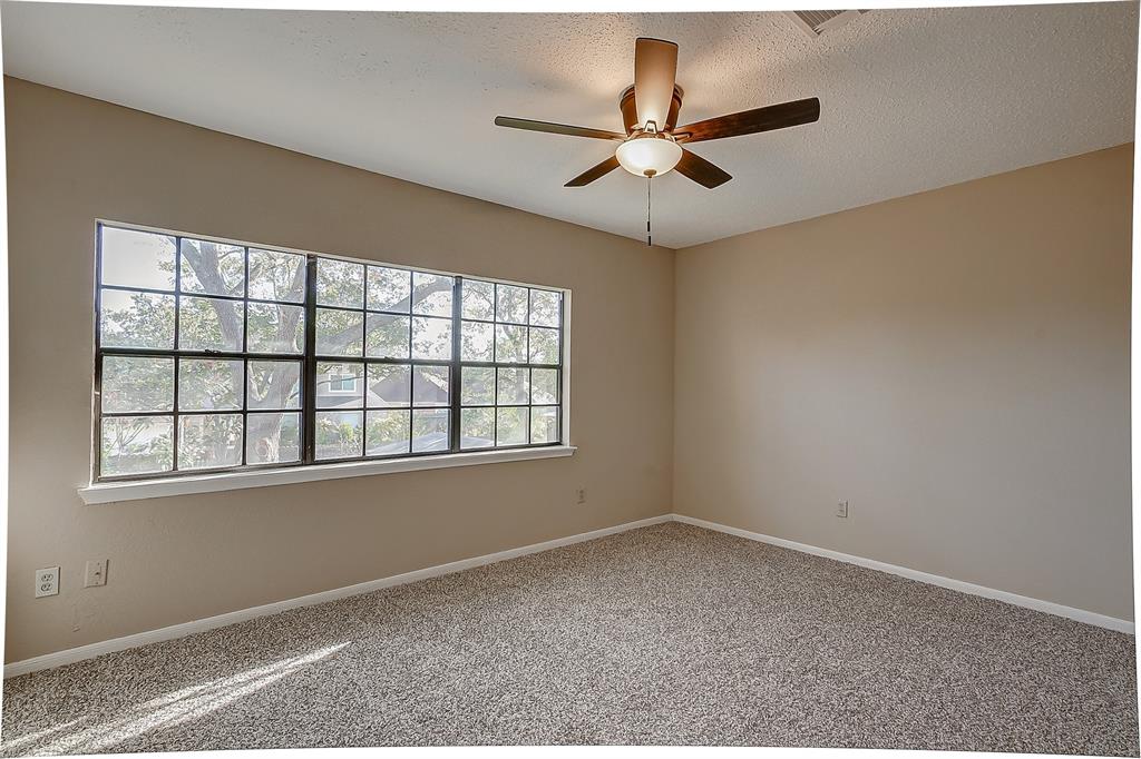 9211 2 Havencrest Drive, Houston, Texas 77083, 4 Bedrooms Bedrooms, 10 Rooms Rooms,2 BathroomsBathrooms,Single-family,For Sale,Havencrest,74057755