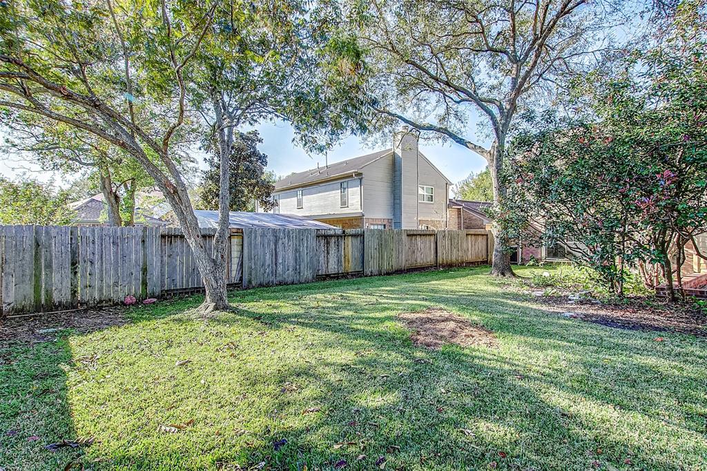 9211 2 Havencrest Drive, Houston, Texas 77083, 4 Bedrooms Bedrooms, 10 Rooms Rooms,2 BathroomsBathrooms,Single-family,For Sale,Havencrest,74057755