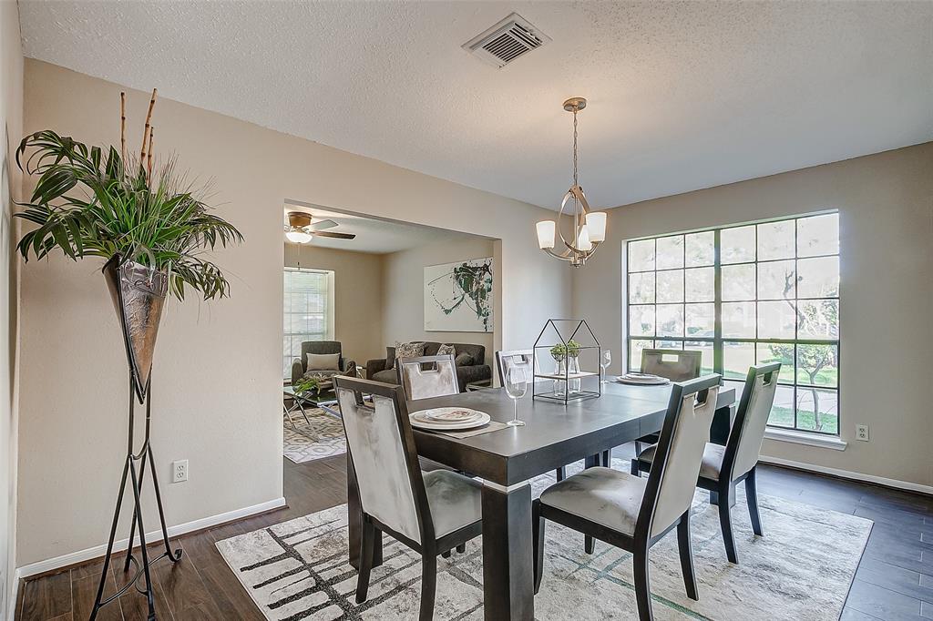 9211 2 Havencrest Drive, Houston, Texas 77083, 4 Bedrooms Bedrooms, 10 Rooms Rooms,2 BathroomsBathrooms,Single-family,For Sale,Havencrest,74057755
