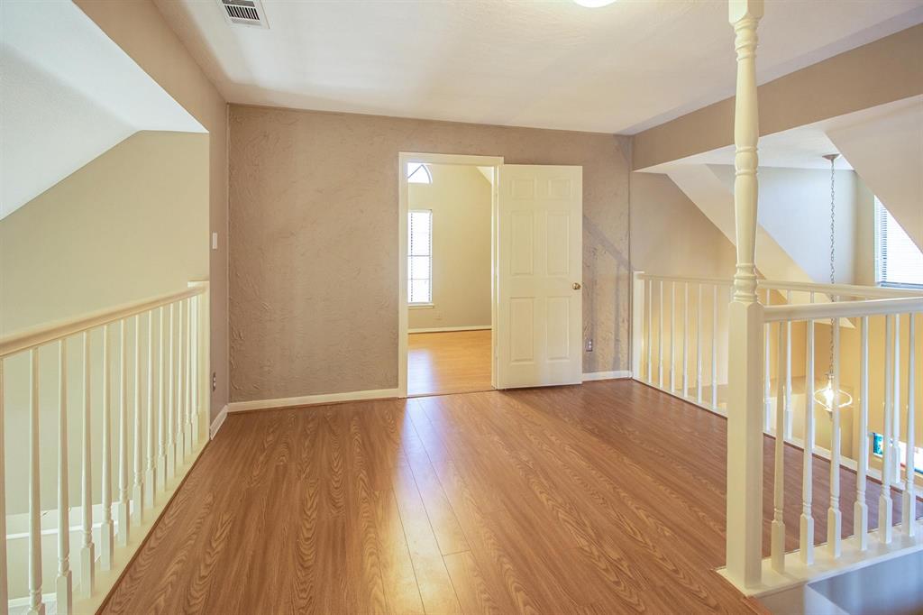 11307 2 Hambleton Way, Houston, Texas 77065, 3 Bedrooms Bedrooms, 9 Rooms Rooms,2 BathroomsBathrooms,Single-family,For Sale,Hambleton,68434095