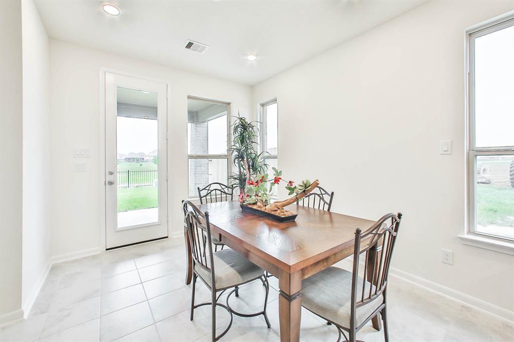28502 2 Buffalo Fork Lane, Katy, Texas 77494, 4 Bedrooms Bedrooms, 10 Rooms Rooms,2 BathroomsBathrooms,Single-family,For Sale,Buffalo Fork,83925344