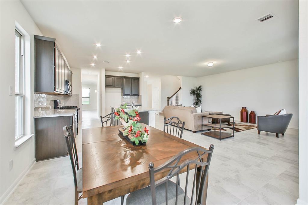 28502 2 Buffalo Fork Lane, Katy, Texas 77494, 4 Bedrooms Bedrooms, 10 Rooms Rooms,2 BathroomsBathrooms,Single-family,For Sale,Buffalo Fork,83925344