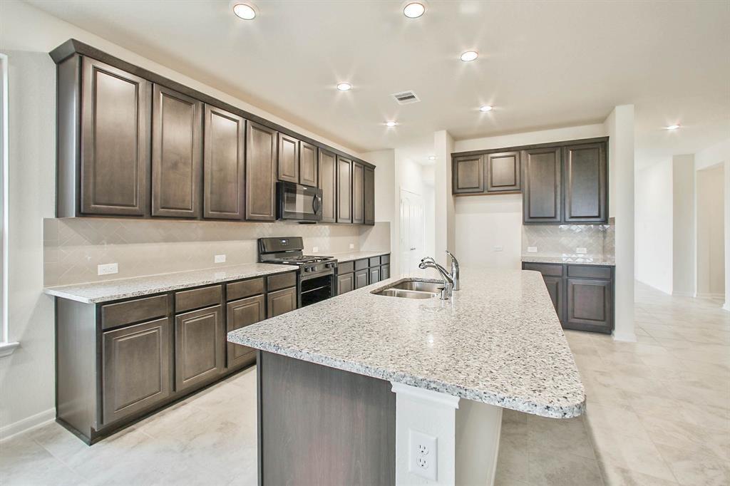 28502 2 Buffalo Fork Lane, Katy, Texas 77494, 4 Bedrooms Bedrooms, 10 Rooms Rooms,2 BathroomsBathrooms,Single-family,For Sale,Buffalo Fork,83925344