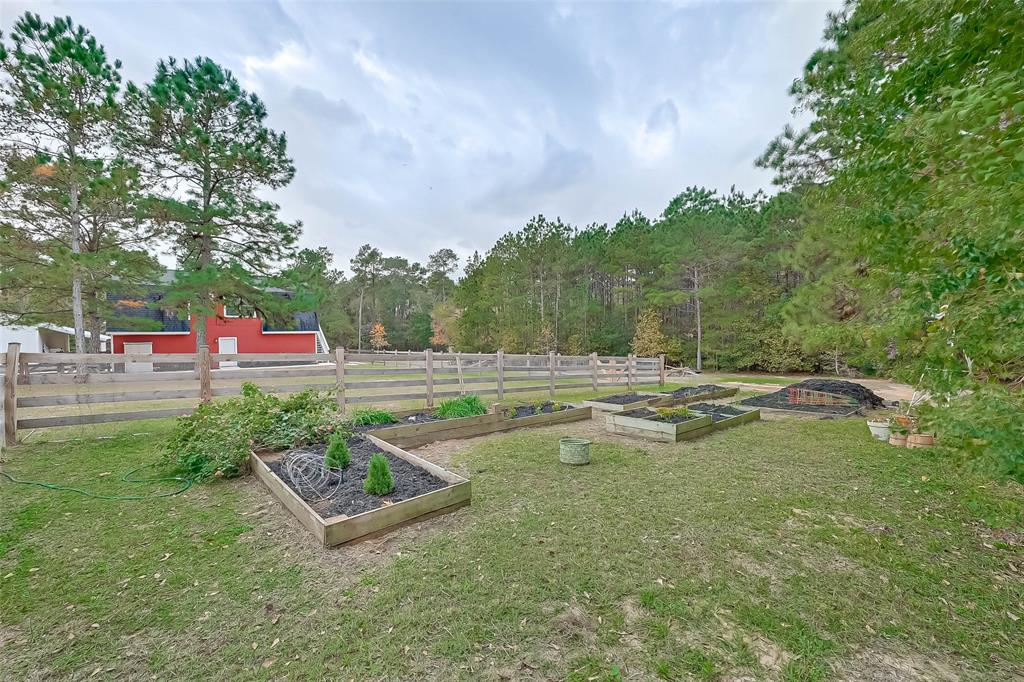 9765 2 Hickory Ridge Drive, Conroe, Texas 77303, 6 Bedrooms Bedrooms, 20 Rooms Rooms,4 BathroomsBathrooms,Single-family,For Sale,Hickory Ridge,28957235