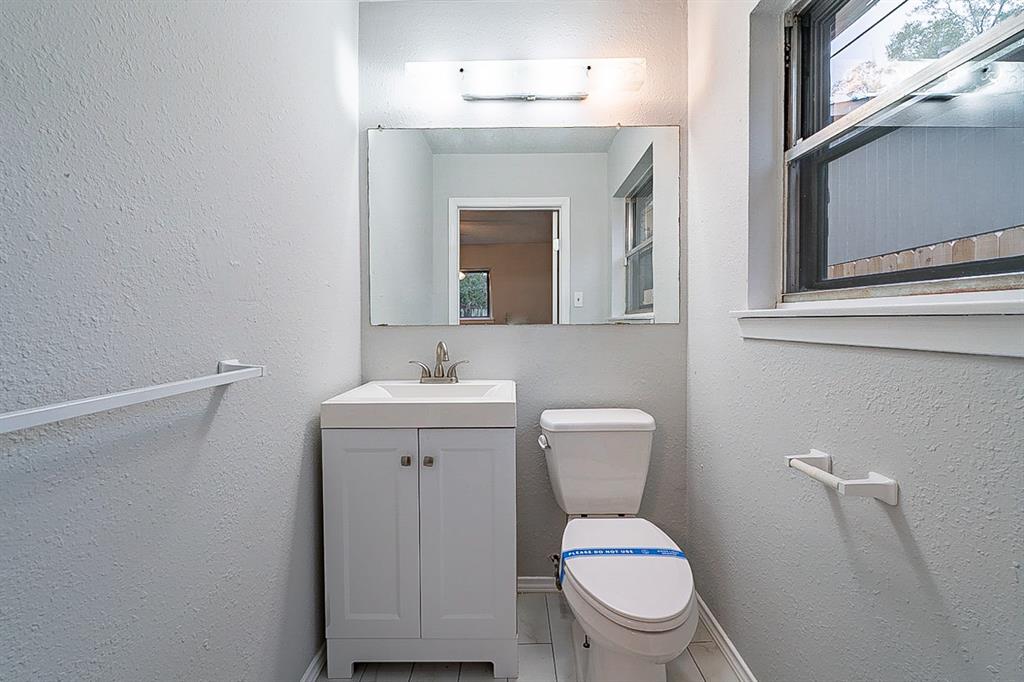 9517 1 Weatherwood Drive, Houston, Texas 77080, 3 Bedrooms Bedrooms, 3 Rooms Rooms,1 BathroomBathrooms,Single-family,For Sale,Weatherwood,88736649