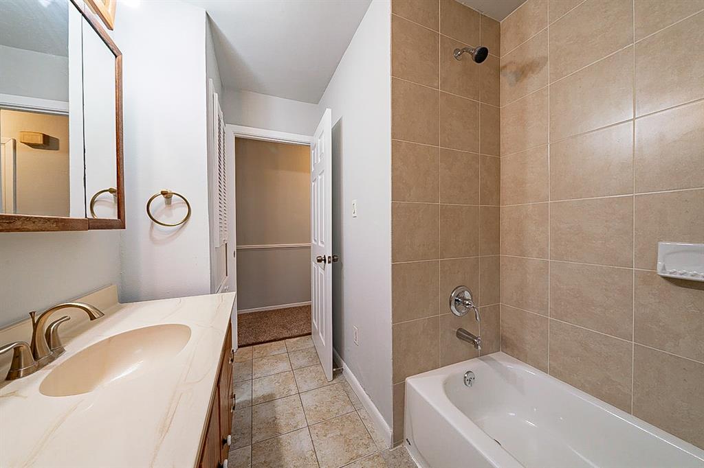 9517 1 Weatherwood Drive, Houston, Texas 77080, 3 Bedrooms Bedrooms, 3 Rooms Rooms,1 BathroomBathrooms,Single-family,For Sale,Weatherwood,88736649