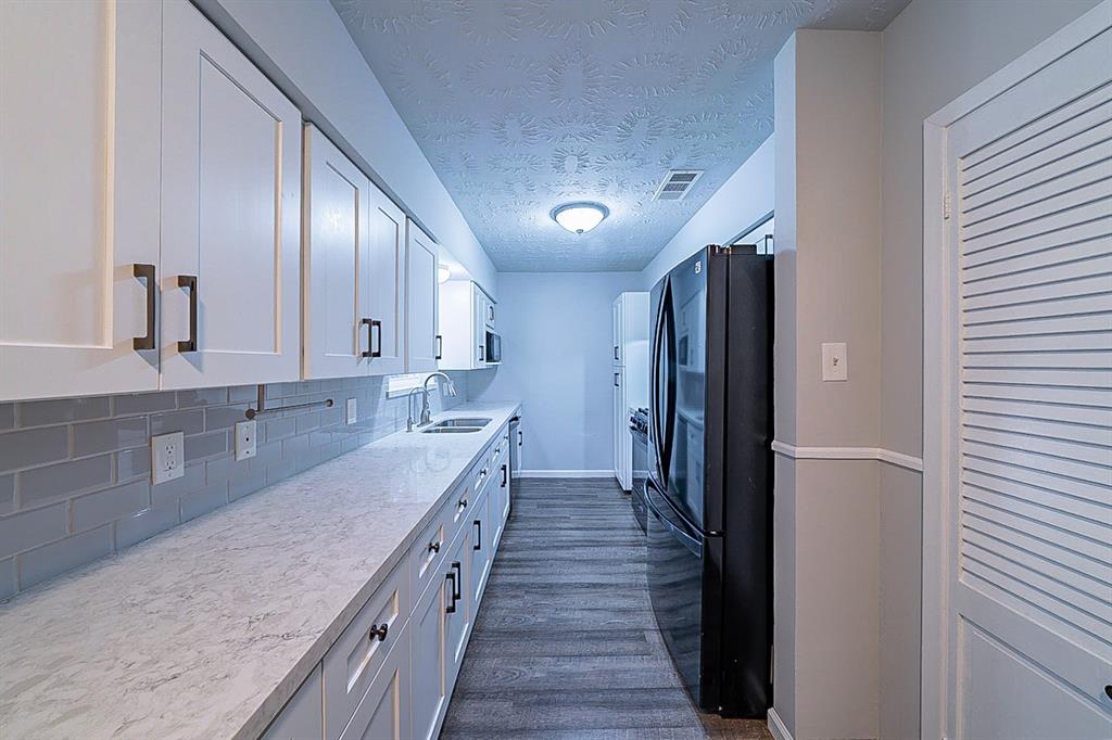 9517 1 Weatherwood Drive, Houston, Texas 77080, 3 Bedrooms Bedrooms, 3 Rooms Rooms,1 BathroomBathrooms,Single-family,For Sale,Weatherwood,88736649