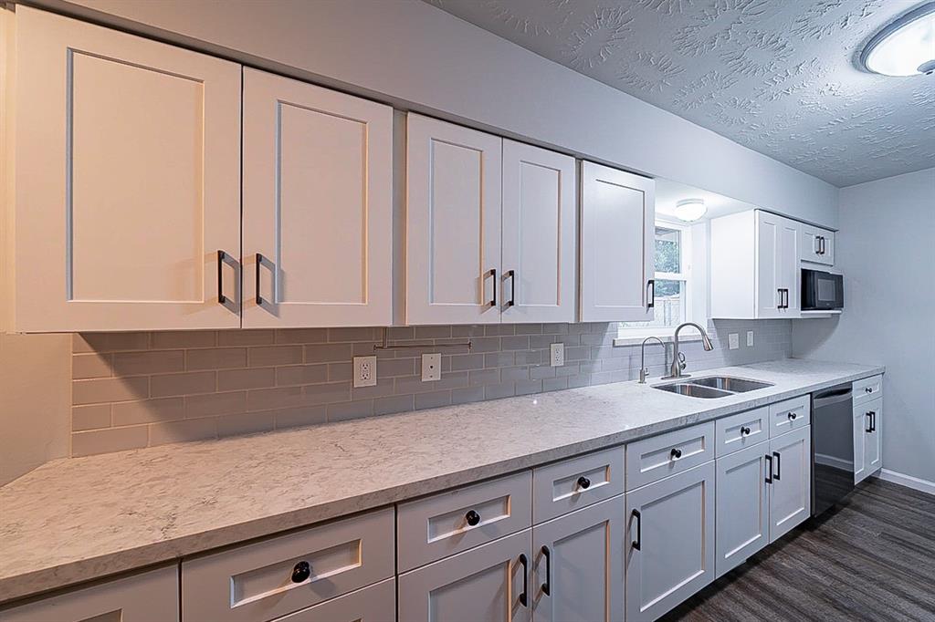 9517 1 Weatherwood Drive, Houston, Texas 77080, 3 Bedrooms Bedrooms, 3 Rooms Rooms,1 BathroomBathrooms,Single-family,For Sale,Weatherwood,88736649