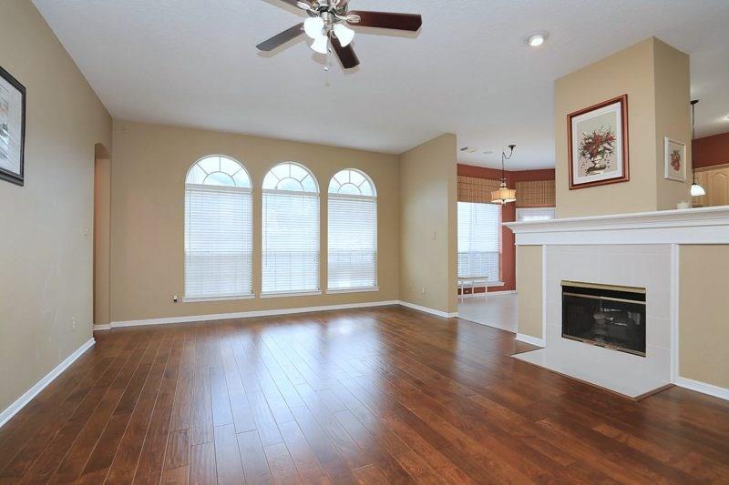 727 2 Winston Lane, Sugar Land, Texas 77479, 5 Bedrooms Bedrooms, 12 Rooms Rooms,4 BathroomsBathrooms,Single-family,For Sale,Winston,77187567