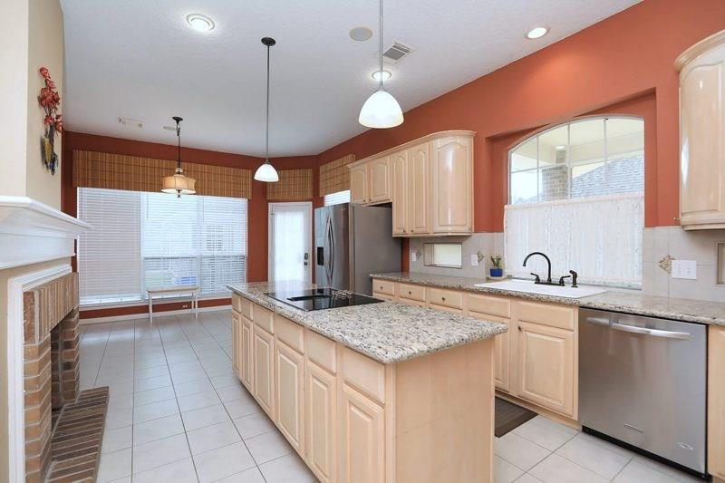 727 2 Winston Lane, Sugar Land, Texas 77479, 5 Bedrooms Bedrooms, 12 Rooms Rooms,4 BathroomsBathrooms,Single-family,For Sale,Winston,77187567