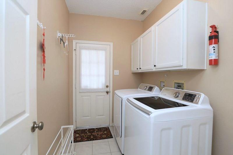727 2 Winston Lane, Sugar Land, Texas 77479, 5 Bedrooms Bedrooms, 12 Rooms Rooms,4 BathroomsBathrooms,Single-family,For Sale,Winston,77187567