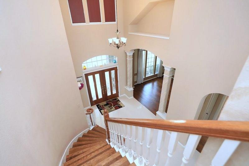 727 2 Winston Lane, Sugar Land, Texas 77479, 5 Bedrooms Bedrooms, 12 Rooms Rooms,4 BathroomsBathrooms,Single-family,For Sale,Winston,77187567
