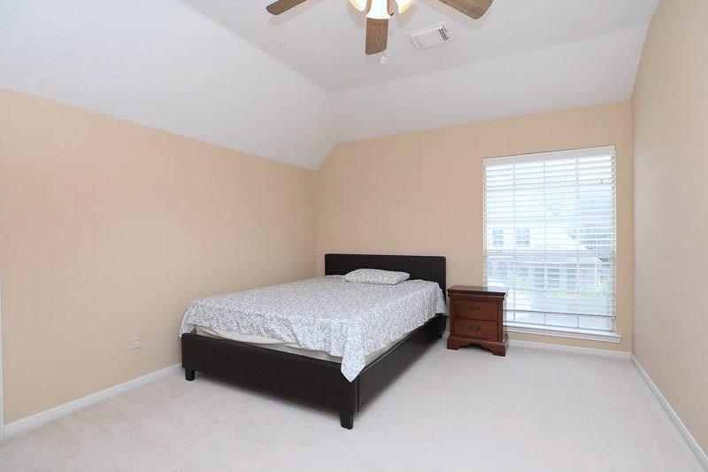 727 2 Winston Lane, Sugar Land, Texas 77479, 5 Bedrooms Bedrooms, 12 Rooms Rooms,4 BathroomsBathrooms,Single-family,For Sale,Winston,77187567