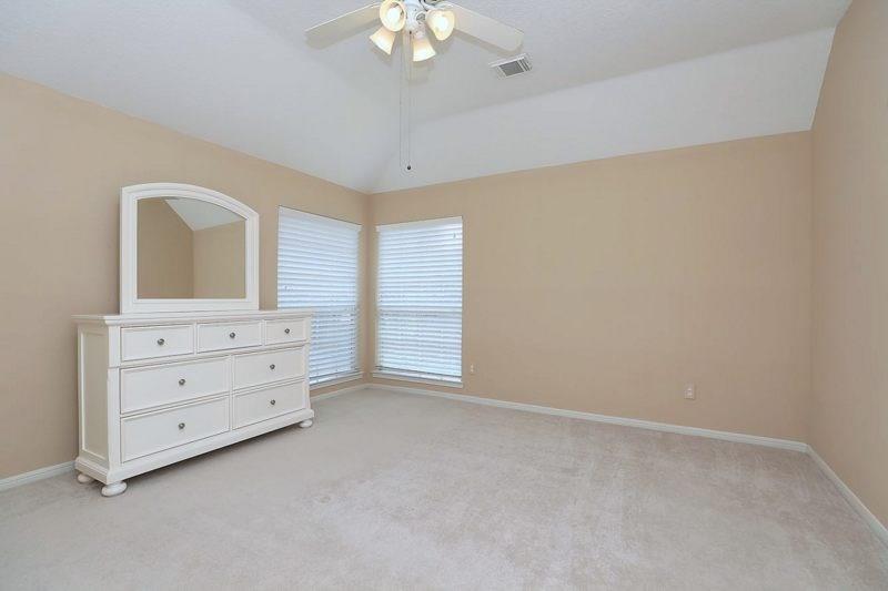 727 2 Winston Lane, Sugar Land, Texas 77479, 5 Bedrooms Bedrooms, 12 Rooms Rooms,4 BathroomsBathrooms,Single-family,For Sale,Winston,77187567