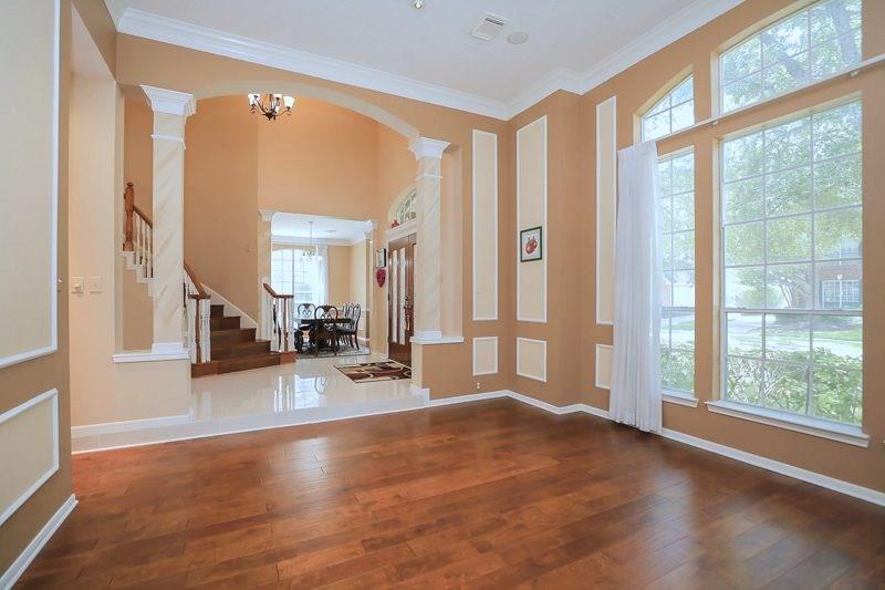 727 2 Winston Lane, Sugar Land, Texas 77479, 5 Bedrooms Bedrooms, 12 Rooms Rooms,4 BathroomsBathrooms,Single-family,For Sale,Winston,77187567