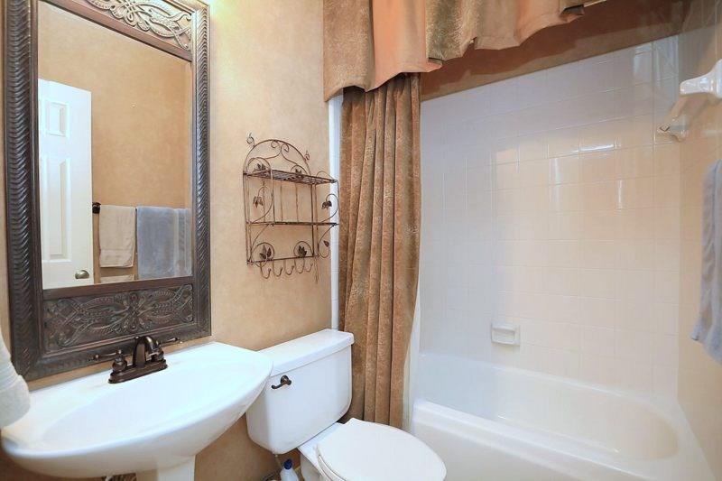 727 2 Winston Lane, Sugar Land, Texas 77479, 5 Bedrooms Bedrooms, 12 Rooms Rooms,4 BathroomsBathrooms,Single-family,For Sale,Winston,77187567