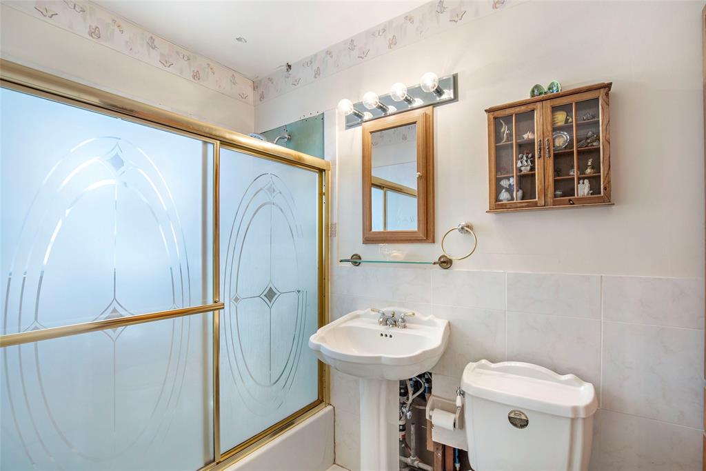 7211 1 Dearborn Street, Houston, Texas 77055, 3 Bedrooms Bedrooms, 7 Rooms Rooms,1 BathroomBathrooms,Single-family,For Sale,Dearborn,78725965
