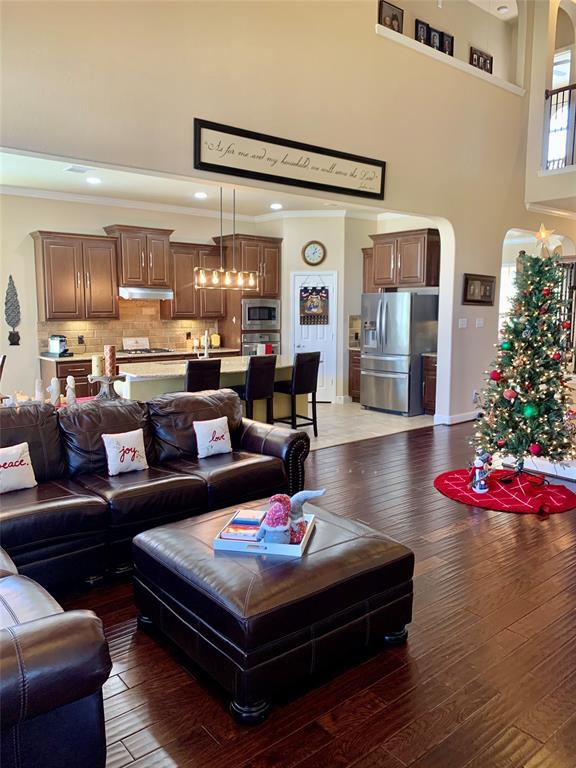 42 2 Woodmoor Place, The Woodlands, Texas 77354, 4 Bedrooms Bedrooms, 9 Rooms Rooms,3 BathroomsBathrooms,Single-family,For Sale,Woodmoor,76940148
