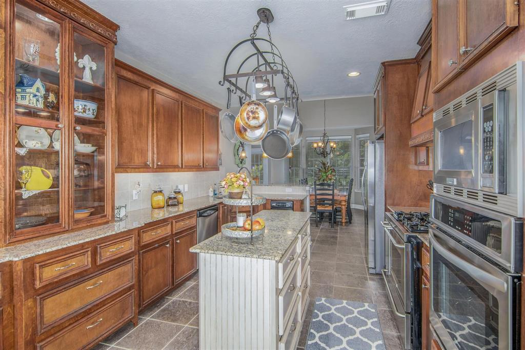 2035 2 County Road 529a, Alvin, Texas 77511, 4 Bedrooms Bedrooms, 9 Rooms Rooms,2 BathroomsBathrooms,Single-family,For Sale,County Road 529a,65085300
