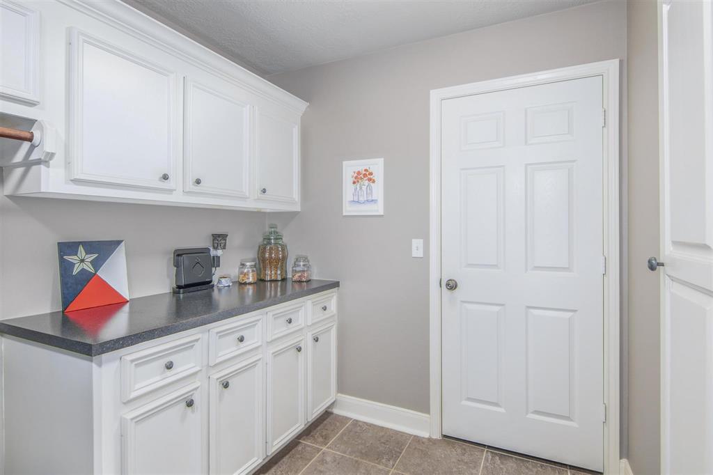 2035 2 County Road 529a, Alvin, Texas 77511, 4 Bedrooms Bedrooms, 9 Rooms Rooms,2 BathroomsBathrooms,Single-family,For Sale,County Road 529a,65085300