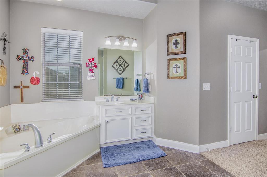 2035 2 County Road 529a, Alvin, Texas 77511, 4 Bedrooms Bedrooms, 9 Rooms Rooms,2 BathroomsBathrooms,Single-family,For Sale,County Road 529a,65085300