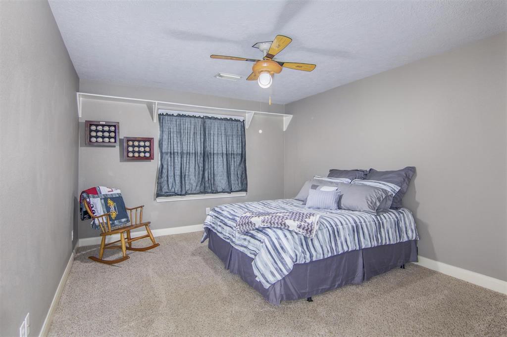 2035 2 County Road 529a, Alvin, Texas 77511, 4 Bedrooms Bedrooms, 9 Rooms Rooms,2 BathroomsBathrooms,Single-family,For Sale,County Road 529a,65085300