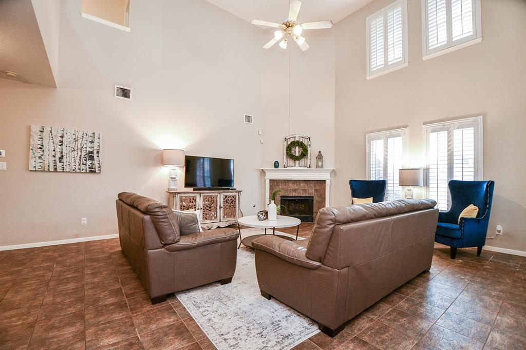 1304 2 Pine Stream Drive, Pearland, Texas 77581, 4 Bedrooms Bedrooms, 4 Rooms Rooms,3 BathroomsBathrooms,Single-family,For Sale,Pine Stream,66549313