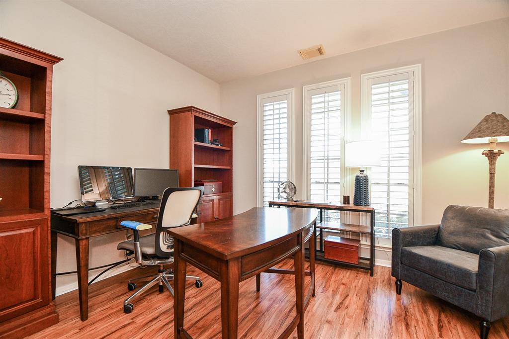 1304 2 Pine Stream Drive, Pearland, Texas 77581, 4 Bedrooms Bedrooms, 4 Rooms Rooms,3 BathroomsBathrooms,Single-family,For Sale,Pine Stream,66549313