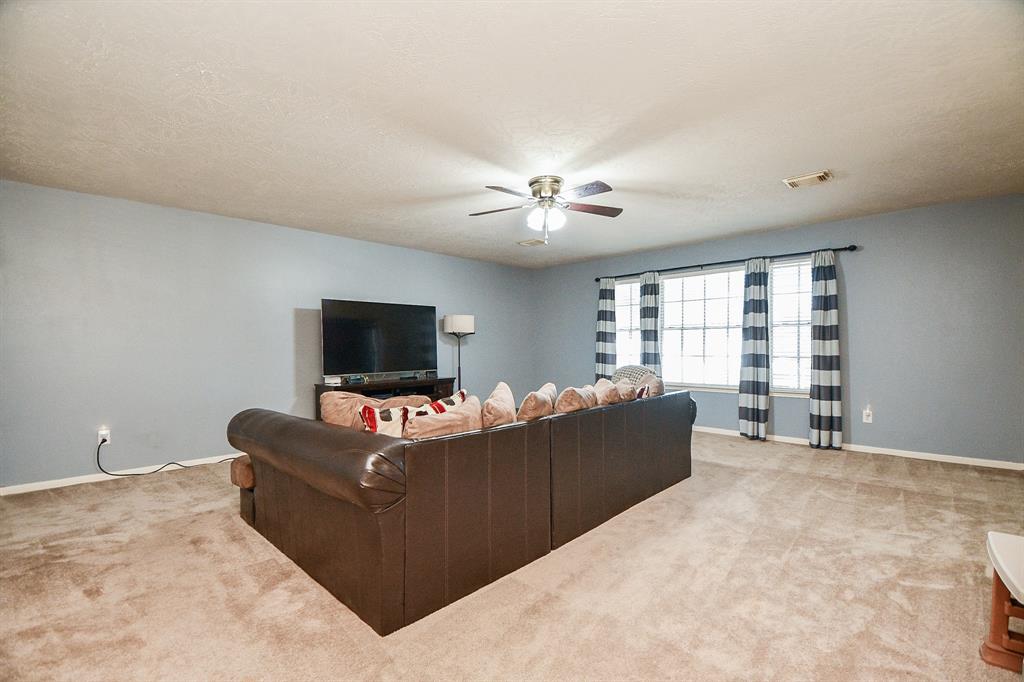 1304 2 Pine Stream Drive, Pearland, Texas 77581, 4 Bedrooms Bedrooms, 4 Rooms Rooms,3 BathroomsBathrooms,Single-family,For Sale,Pine Stream,66549313