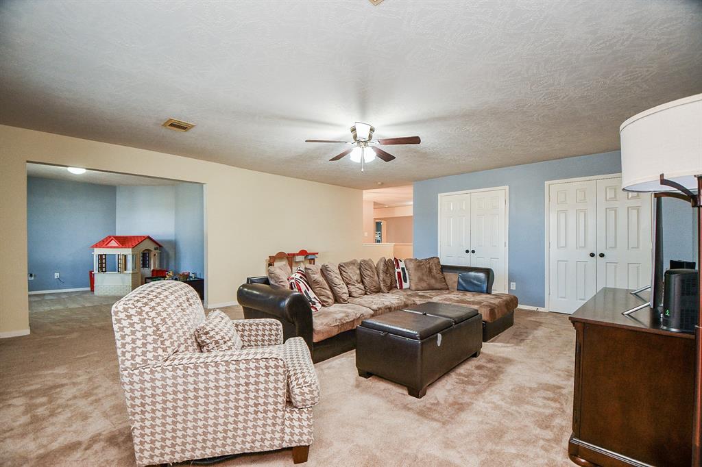 1304 2 Pine Stream Drive, Pearland, Texas 77581, 4 Bedrooms Bedrooms, 4 Rooms Rooms,3 BathroomsBathrooms,Single-family,For Sale,Pine Stream,66549313
