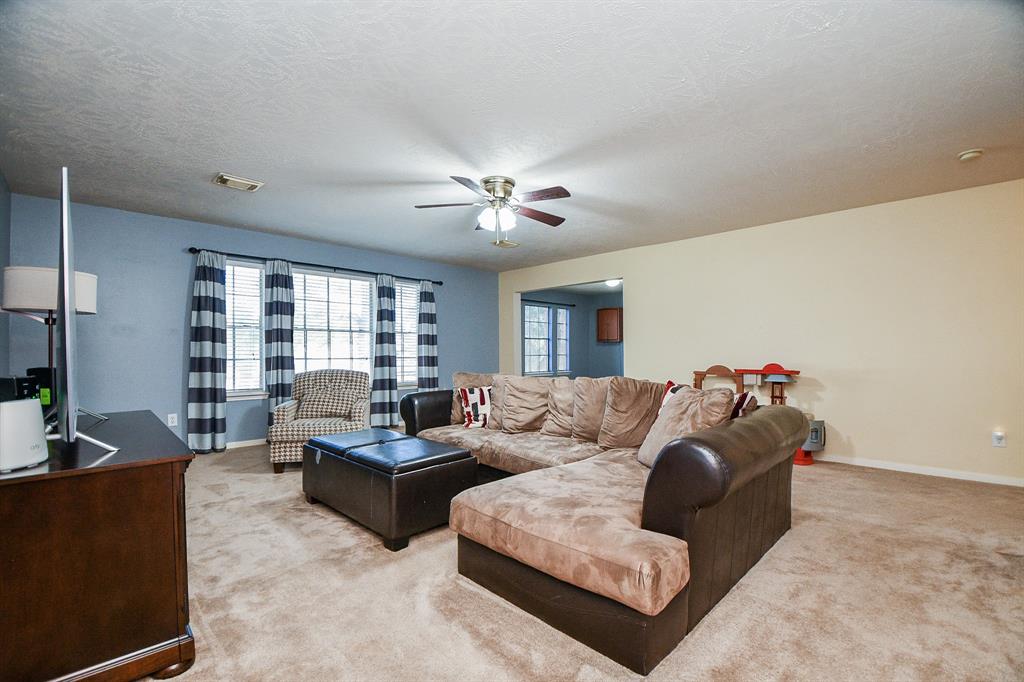 1304 2 Pine Stream Drive, Pearland, Texas 77581, 4 Bedrooms Bedrooms, 4 Rooms Rooms,3 BathroomsBathrooms,Single-family,For Sale,Pine Stream,66549313