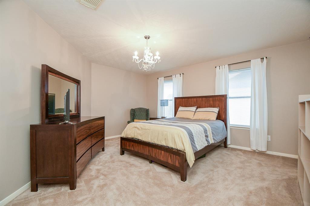 1304 2 Pine Stream Drive, Pearland, Texas 77581, 4 Bedrooms Bedrooms, 4 Rooms Rooms,3 BathroomsBathrooms,Single-family,For Sale,Pine Stream,66549313
