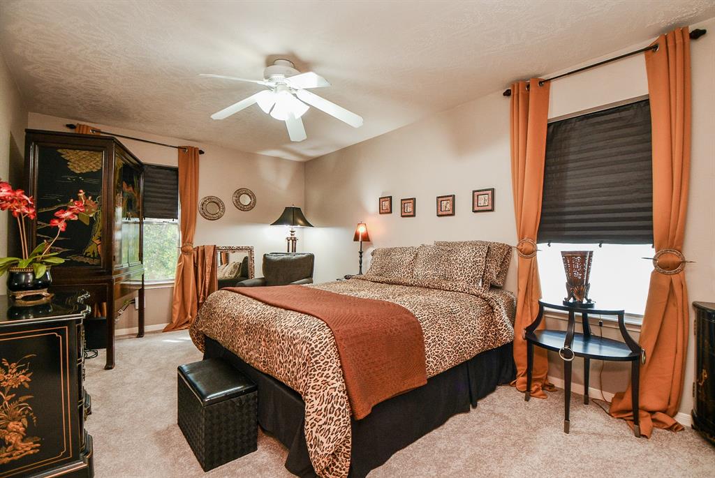 1304 2 Pine Stream Drive, Pearland, Texas 77581, 4 Bedrooms Bedrooms, 4 Rooms Rooms,3 BathroomsBathrooms,Single-family,For Sale,Pine Stream,66549313